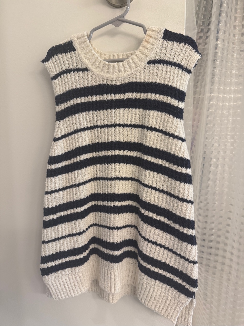 Abercrombie & Fitch Sleeveless Striped Knit Sweater - Cream & Black